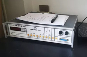 RTS-8型數(shù)字式四探針測試儀