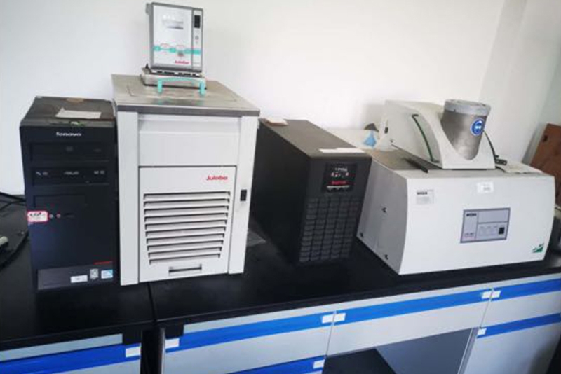 耐馳閃射發導熱儀